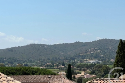 Apartment for sale in LA LONDE-LES-MAURES  - 3 rooms - 104 m² 
