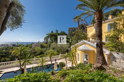 House for sale in NICE Digue des Francais - 10 rooms - 327 m² 
