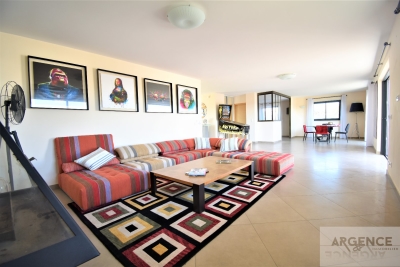 Appartement &agrave; vendre &agrave; CASTELNAU-LE-LEZ Cazouls-d'Hérault - 4 pi&egrave;ces - 216 m&sup2; 