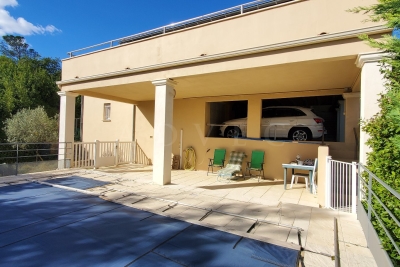 Maison à vendre belle vue piscine gard 