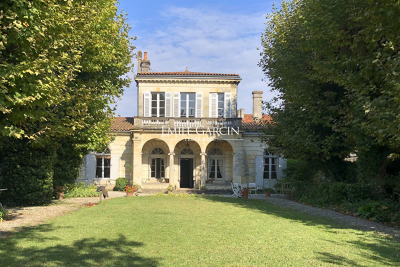 Maison à vendre à BORDEAUX Capucins-Victoire 6 - 10 pièces - 350 m² 