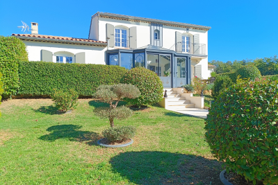 Maison à vendre à LA VERDIÈRE  - 4 pièces - 201 m² 