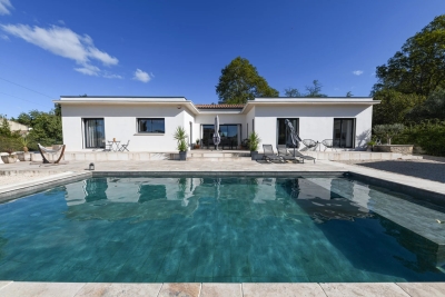 Maison à vendre à UZÈS  - 7 pièces - 271 m² 