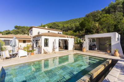 House for sale in CEYRESTE  - 5 rooms - 188 m&sup2; 