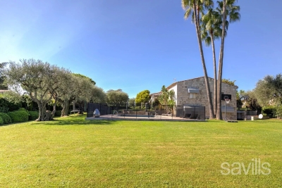 Maison à vendre à NICE Cap Martin - 8 pièces - 359 m² 