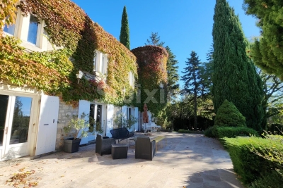 Maison à vendre à STE-CÉCILE-LES-VIGNES  - 10 pièces - 450 m² 