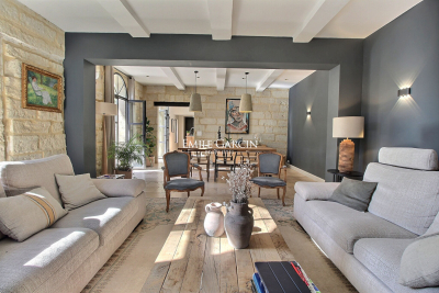 Maison à vendre à UZÈS  - 9 pièces - 281 m² 
