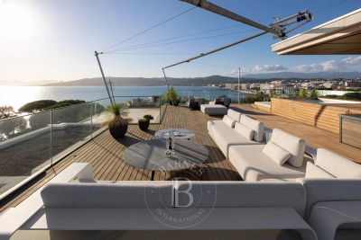 Appartement à vendre terrasse vue magnifique antibes 