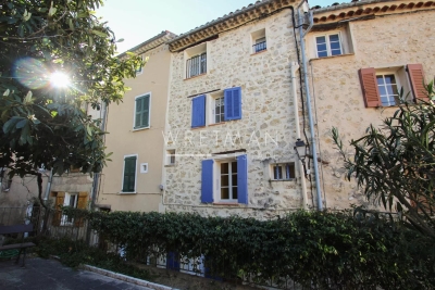 House for sale in FAYENCE Fayence - 4 rooms - 107 m² 