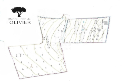 terrain à vendre à APT   - 7085 m² 