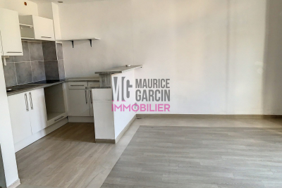 Apartment for sale in CARPENTRAS  - 2 rooms - 37 m² 