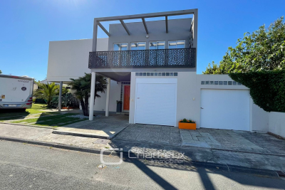 Maison &agrave; vendre &agrave; ROYAN  - 6 pi&egrave;ces - 244 m&sup2; 