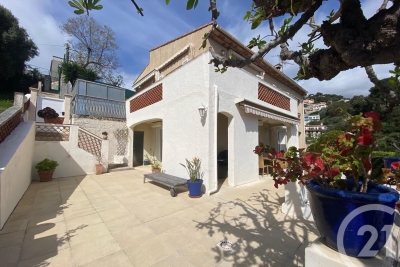 Maison à vendre maison vue mer roquebrun 