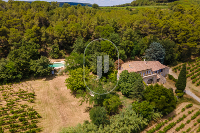 Maison à vendre à UZÈS  - 10 pièces - 300 m² 