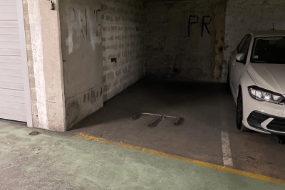 Parking/Garage à vendre à NICE    