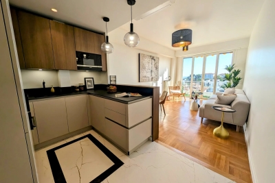 Appartement à vendre à NICE Eglise Russe - 4 pièces - 89 m² 