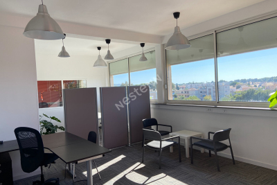 Commerce à louer à SIX-FOURS-LES-PLAGES  - 3 pièces - 73 m² 