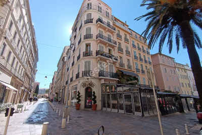 Bien &agrave; vendre &agrave; TOULON  - 16 pi&egrave;ces - 380 m&sup2; 