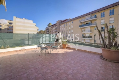 Appartement à vendre à NICE Le Lac - 2 pièces - 50 m² 