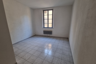 Appartement à louer à ARLES Longuillar - 3 pièces - 63 m² 