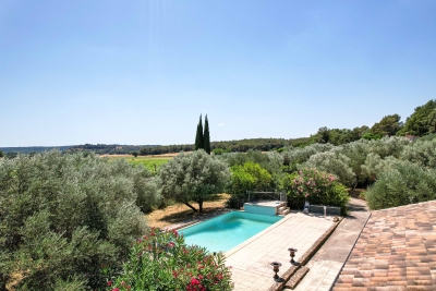 Maison à vendre à UZÈS  - 6 pièces - 179 m² 