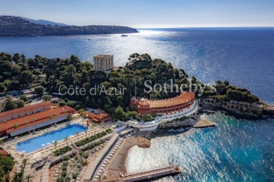 Apartment for sale in ROQUEBRUNE-CAP-MARTIN Carnoles - 4 rooms - 128 m&sup2; 
