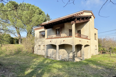 Maison à vendre à CRAPONNE  - 6 pièces - 206 m² 