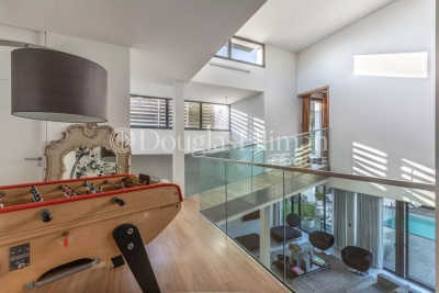 Maison à vendre à BORDEAUX Lestonat-Monsejour 1 - 8 pièces - 300 m² 