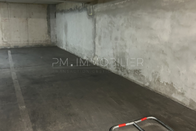 Parking/Garage à louer à MARSEILLE 4EME Aune-Puget  - 20 m² 