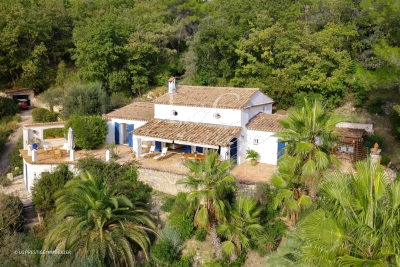 Maison &agrave; vendre &agrave; MONTAUROUX  - 6 pi&egrave;ces - 330 m&sup2; 