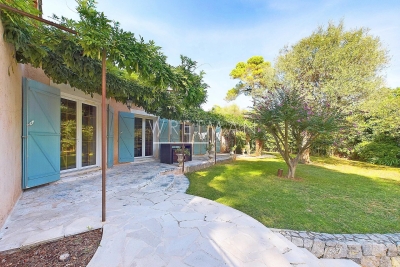 Maison &agrave; vendre &agrave; ROQUEFORT-LES-PINS   - 255 m&sup2; 