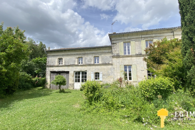 Maison à vendre à FLOIRAC Sud - 7 pièces - 239 m² 