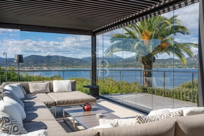 House to rent in GASSIN  - 6 rooms - 256 m² 