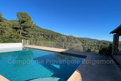 Maison à vendre à CALLAS   - 159 m² 