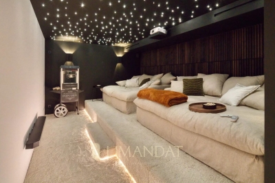 Maison &agrave; vendre &agrave; Roquebrune-Cap-Martin  - 6 pi&egrave;ces 588 m&sup2; 