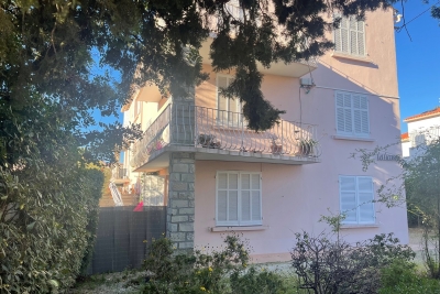 Appartement à vendre à SANARY-SUR-MER Saint-Jean du Var Iii - 3 pièces - 59 m² 