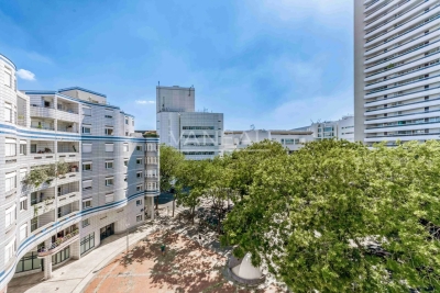 Appartement à vendre à PARIS 15EME Rochechouart 2 - 4 pièces - 94 m² 