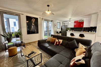 Apartment for sale in BORDEAUX  - 4 rooms - 90 m² 