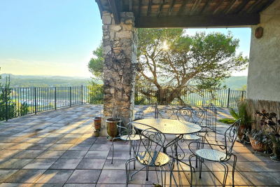 Bien à vendre à VEZENOBRES  - 6 pièces - 117 m² 