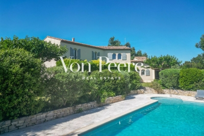 Maison à vendre à ST-RÉMY-DE-PROVENCE  - 8 pièces - 312 m² 