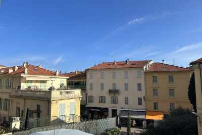 Appartement à louer à MENTON  - 2 pièces  