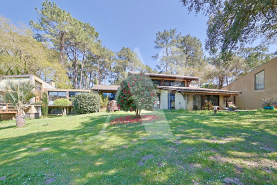 Maison à vendre à HOSSEGOR  - 8 pièces - 500 m² 