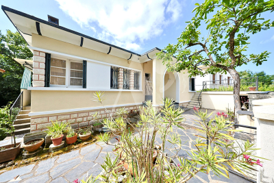 Maison à vendre à ROYAN Sud - 9 pièces - 165 m² 