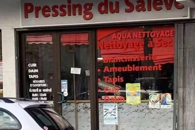 Commerce à vendre à COLLONGES-SOUS-SALÈVE   - 55 m² 