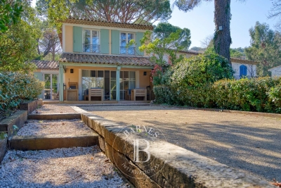House for sale in GRIMAUD Grimaud - 9 rooms - 193 m&sup2; 