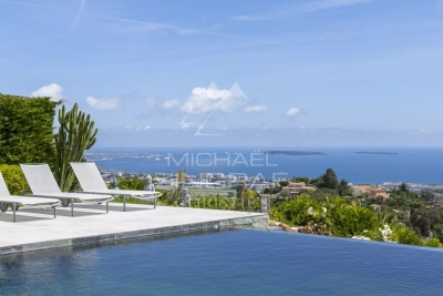 House for sale in MANDELIEU-LA-NAPOULE Le Roc Fleuri-Capitou (Jeanne d'Arc) - 6 rooms - 215 m² 