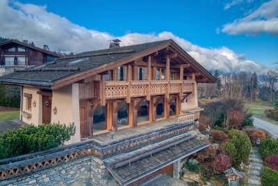 Maison &agrave; vendre &agrave; COMBLOUX  - 15 pi&egrave;ces - 417 m&sup2; 