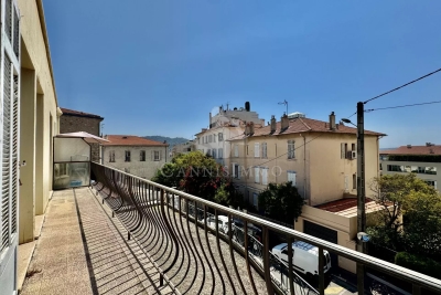 Appartement &agrave; vendre banane centre cannes 