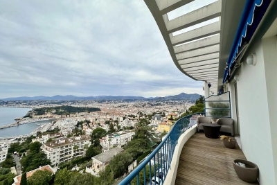 Apartment for sale in NICE Cimiez - 4 rooms - 154 m² 
