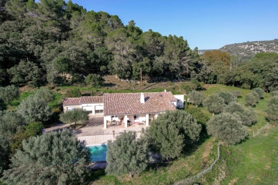 Maison à vendre à UZÈS  - 6 pièces - 166 m² 